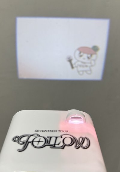 SEVENTEEN Follow 迷你投影機