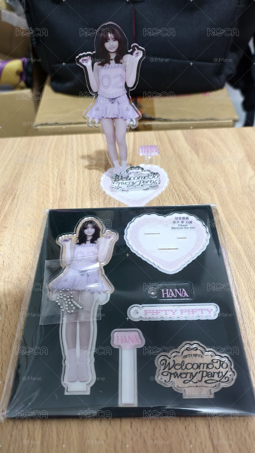 FIFTY FIFTY HANA 首爾場 FM 立牌
