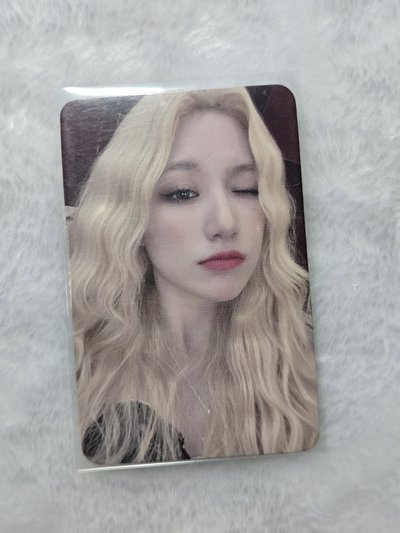 i-dle  舒華 DMM2.0特典卡🐺