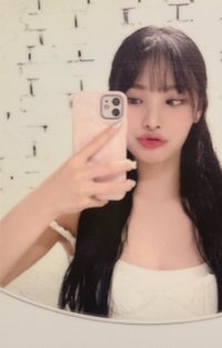 An iron hand in a velvet glove km 幸運卡 