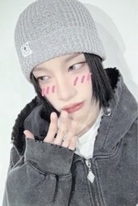 UXLXVE Rising-star 線下2.0 簽售卡 
