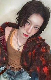 UXLXVE jjmuze 線上1.0 (B) 簽售卡 