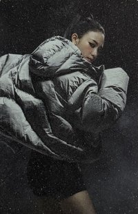 代言卡 NIKE Swoosh Puffer