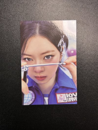 定延 十週年快閃店隨機小卡