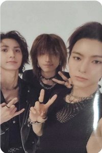 LIVE and FALL 周邊卡 帽子