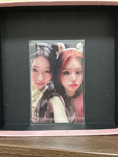 BORN TO BE 專輯卡