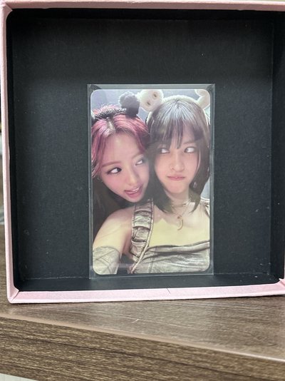 BORN TO BE 專輯卡