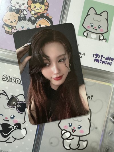 i-dle 薇娟 特典卡