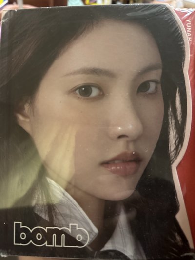 Bomb 單封