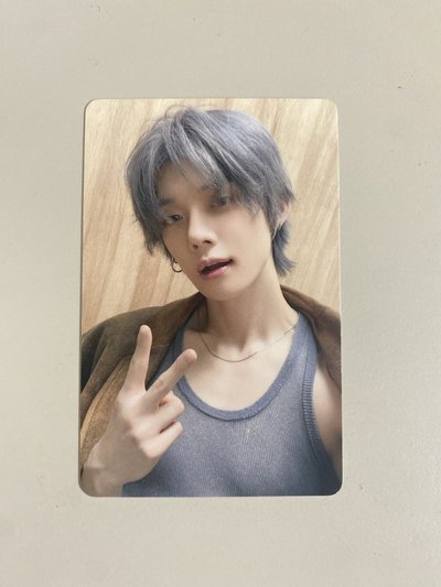 然竣 no labels 京東 特典卡 中背