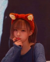 白