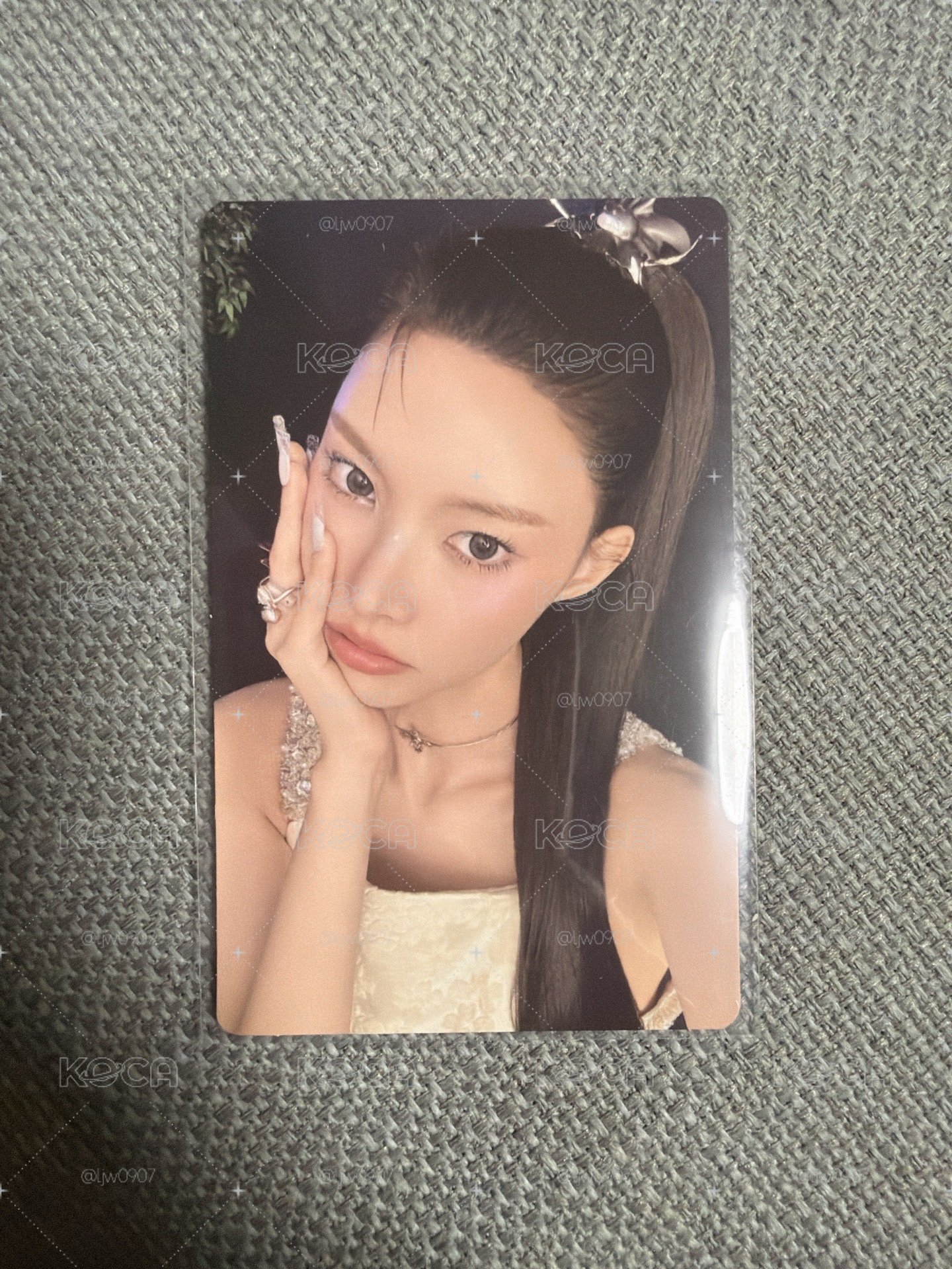 bomb 專輯卡 magic bomb B ver.（Yunah)