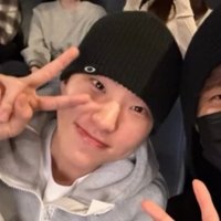 順順尼ఇ ◝‿◜ ఇ