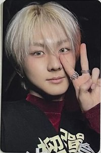 迷六 yzy 上海 簽售卡 中背