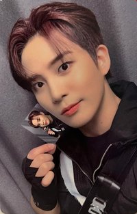 Will target 特典卡 Selfie in Selfie ver.