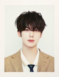 26'SG 年曆卡 證件照