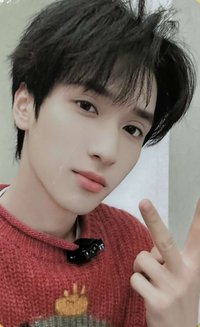 企劃 周邊卡 嚴浩翔 紅衣比耶