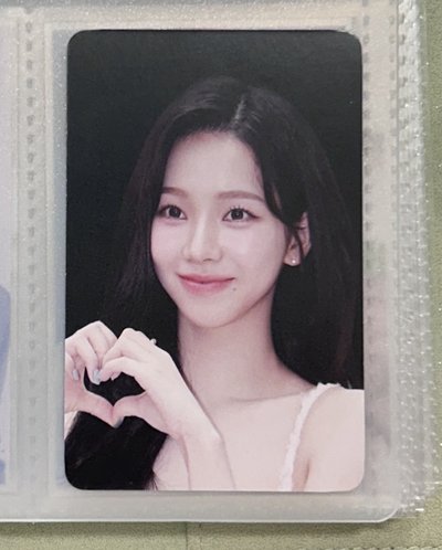 BIG ISSUE 雜誌卡 Karina