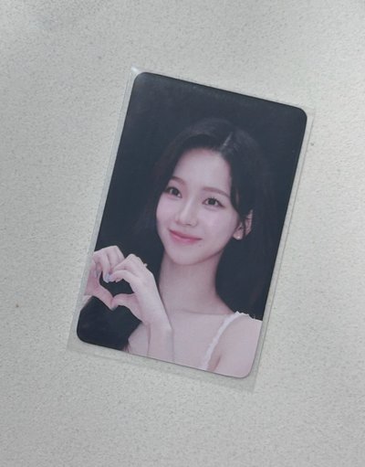 BIG ISSUE 雜誌卡 Karina