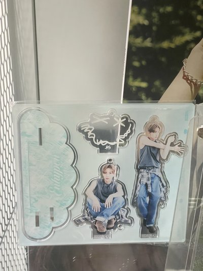 𝖤𝖭𝖧𝖸𝖯𝖤𝖭 李羲承 2025 D社立牌