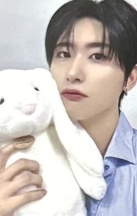 DtC : E ms 1.0 簽售卡 兔子