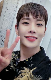 Mini8：Switch on  dmm 1.0 簽售卡 