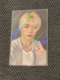 旻閃卡 須帶燦或彬