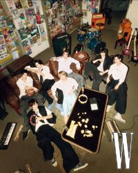 W KOREA 2025 雜誌 W Korea <W>  2023年10月刊