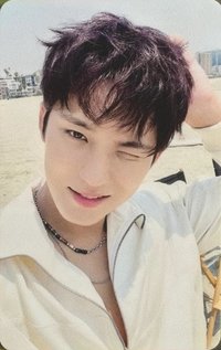 CxM ‘𝙃𝙔𝙋𝙀 𝙑𝙄𝘽𝙀𝙎’ k4 幸運卡 