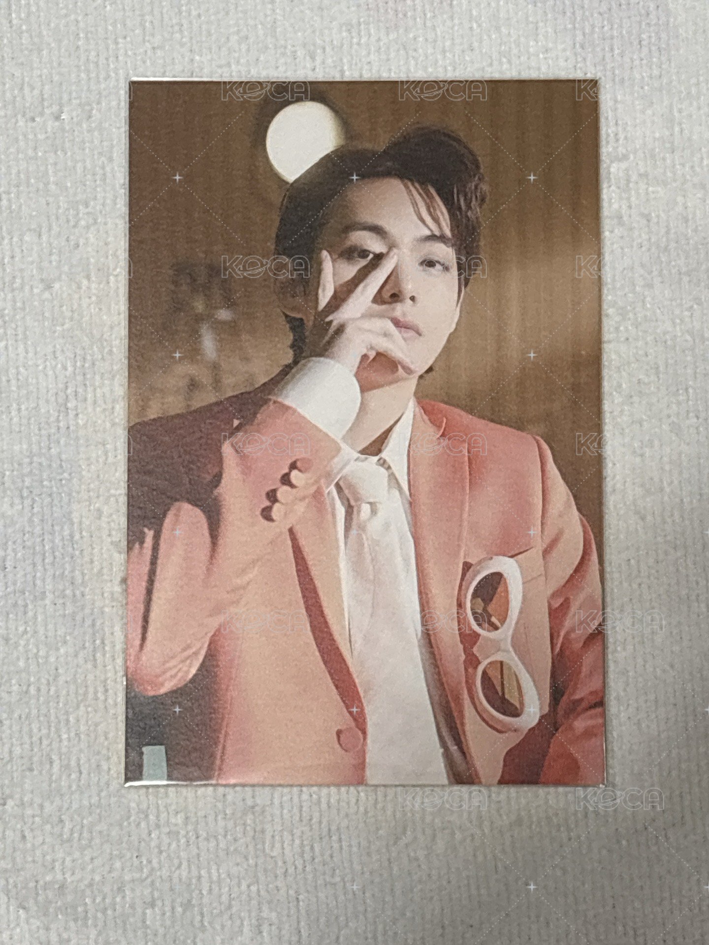 V