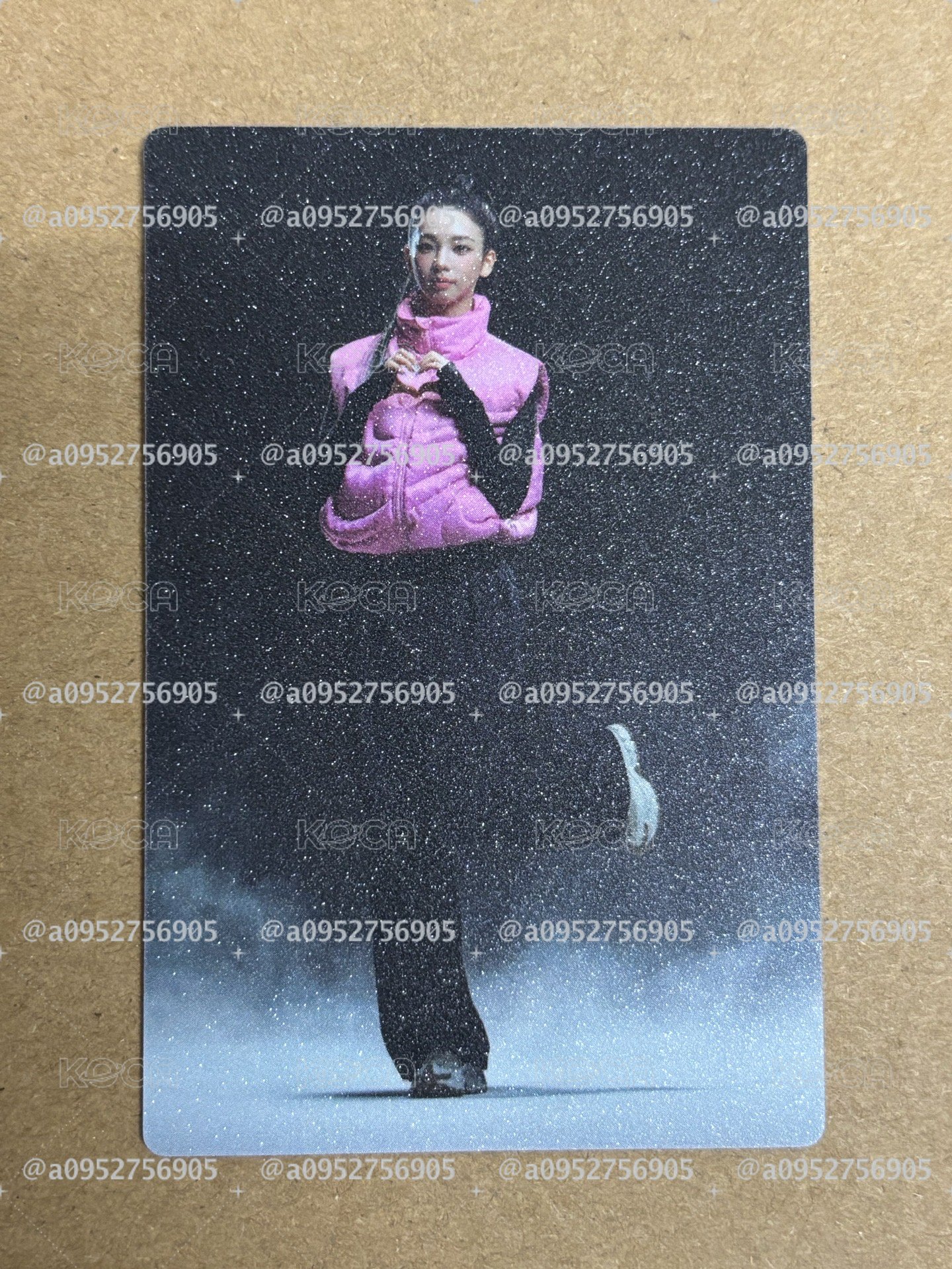 aespa Karina 柚子 代言卡 NIKE Swoosh Puffer 柚-100