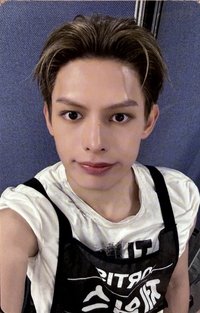 迷一 yzy 3.0 幸運卡 