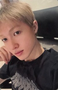 迷一 yzy 幸運卡 