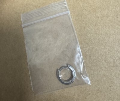 八週年耳環 單耳