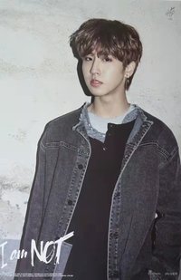 I am NOT 海報 預售禮