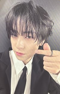 月狼 yzy 香港線下 簽售卡 