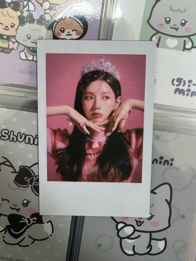 i-dle 麵 專卡拍立得