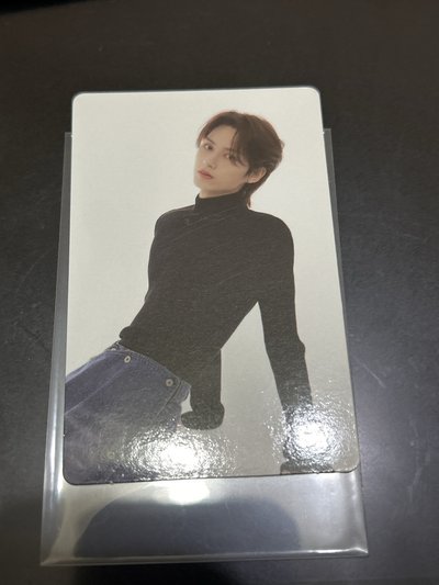 Jun FOLLOW AGAIN 隨機卡 