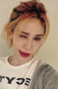 UXLXVE ju 預售 特典卡 