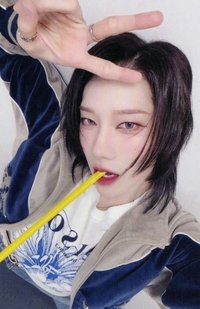 UXLXVE ju 線上3.0 簽售卡 吸管