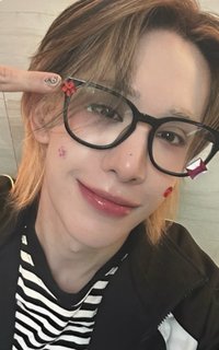 I ONE slm 線上1.0 簽售卡 臉部裝飾