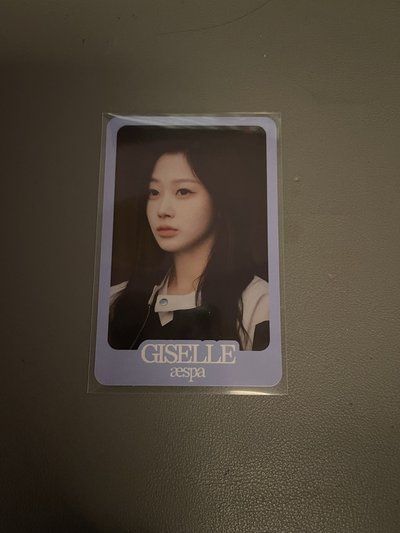 Giselle 隨機卡官拍