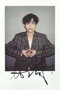 昕葳 A版 雜誌卡 印簽拍立得