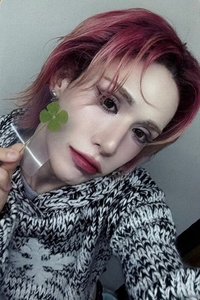 UXLXVE MM 線下1.0 簽售卡 ☘️