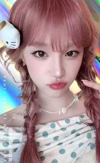 Fenty Beauty 代言卡 