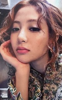 MOM’S TOUCH 代言卡 