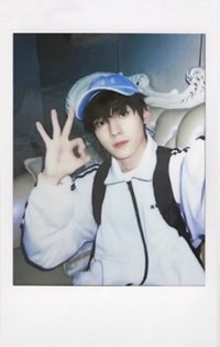 左航18歲生日禮 周邊卡 