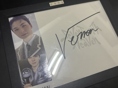 VERNON 迷11親簽