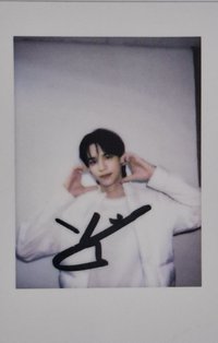 Last Bell yzy 北京中籤 簽售卡 復刻拍立得