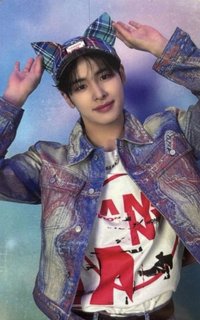 日本出道專 初回限定B盤 專輯卡 